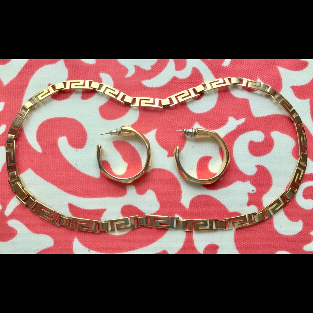 Aztec design gold necklace, swirl gold earrings!
